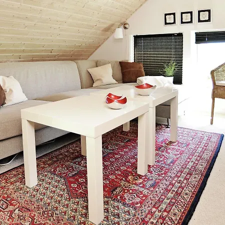One-bedroom Holiday In * Mesinge