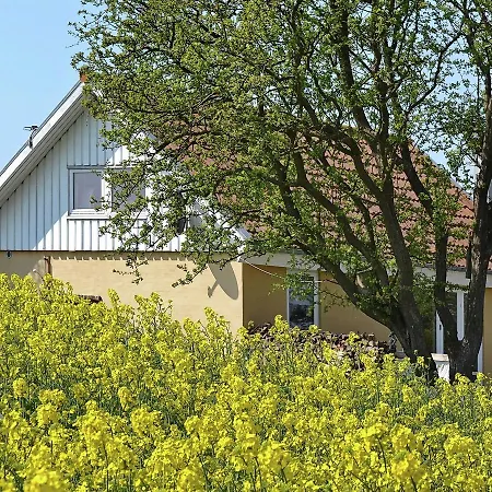 One-bedroom Holiday In * Mesinge