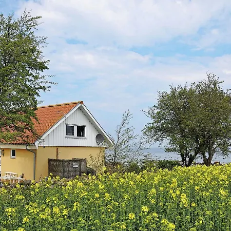 One-bedroom Holiday In * Mesinge