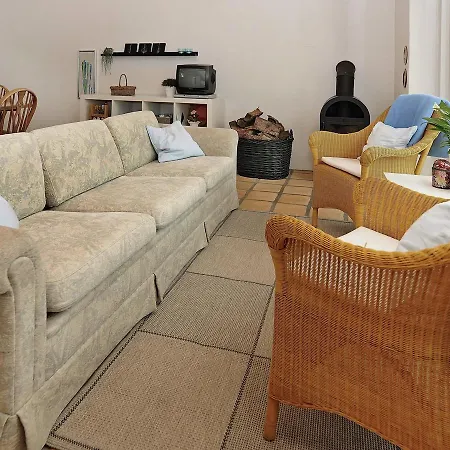 Vakantiehuis One-bedroom Holiday In *